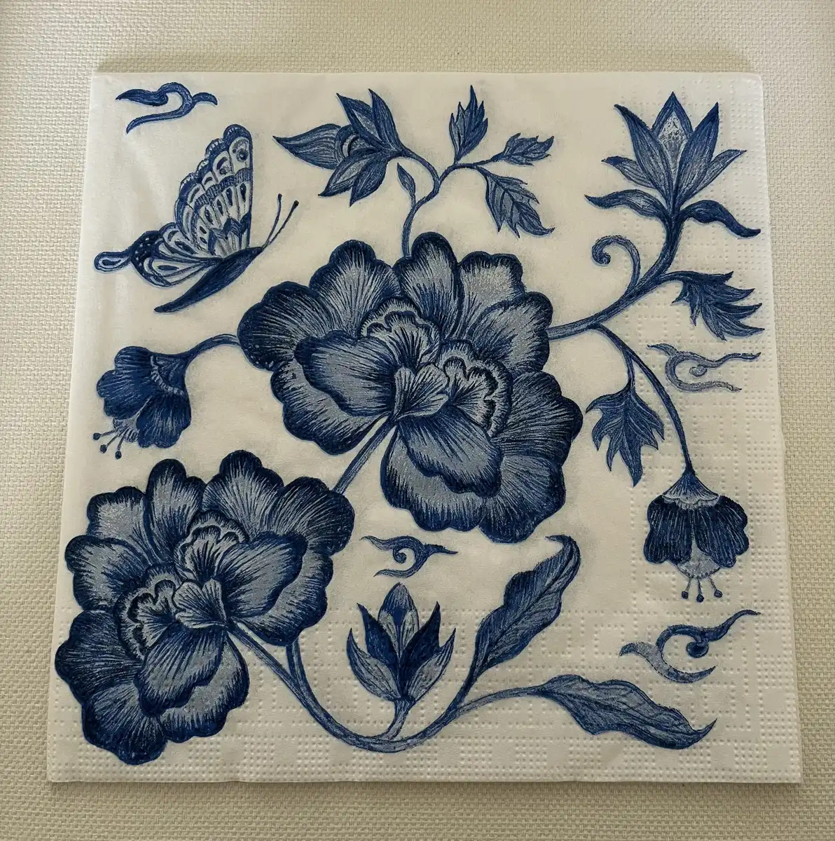 Serviet med blomstermotiv S.B.138